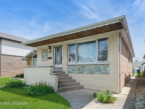 5741 S Neenah Ave, Chicago, IL 60638