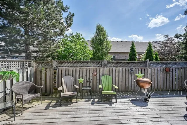 Additional image 30 of 34 Abbotsford Trail