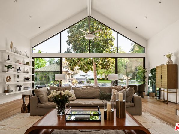 17352 Magnolia Blvd, Encino, CA 91316