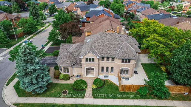 Additional image 48 of 59 Adirondack Cres