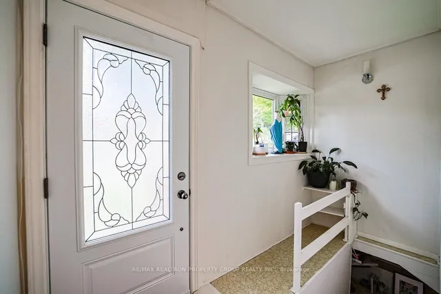 Additional image 9 of 482 Mcroberts Ave