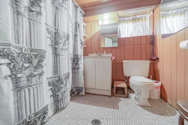 Additional image 40 of 12 Earlscourt Ave