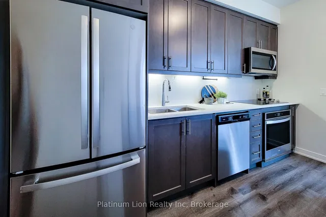 Additional image 16 of 600 North Service Rd Unit 218