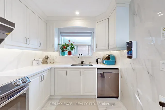 Additional image 16 of 43 Sonmore Dr