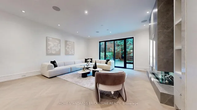 Additional image 14 of 38 Elgin Ave