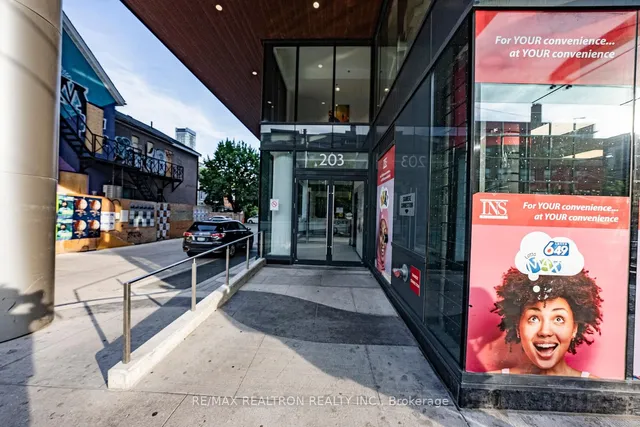 Additional image 5 of 203 College St Unit 2105