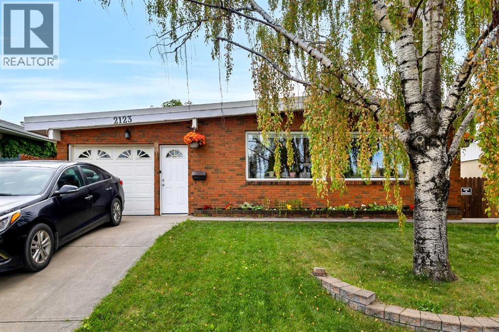 2123 8 Avenue NE|Calgary, Alberta T2E0T7