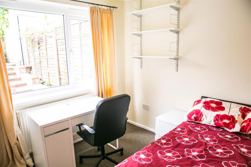 Additional image 40 of Leahurst Crescent, Harborne, Birmingham