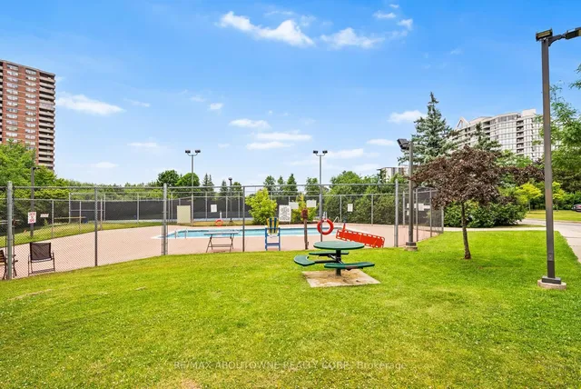 Additional image 37 of 5 Rowntree Rd Unit 407