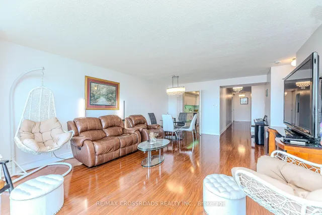 Additional image 4 of 205 Wynford Dr Unit 2004