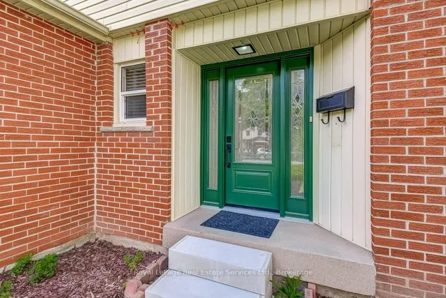 Additional image 3 of 1225 Consort Cres