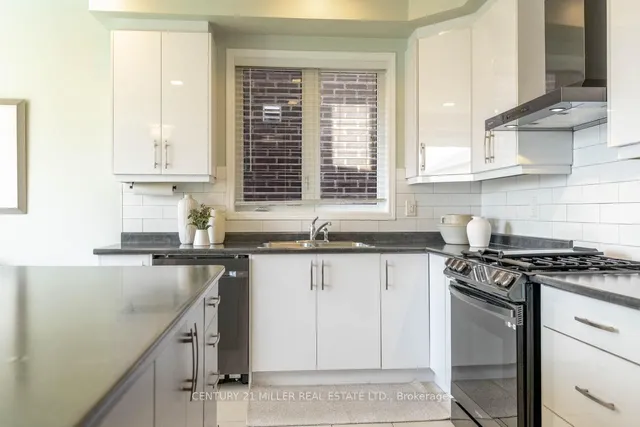 Additional image 8 of 1249 Duignan Cres