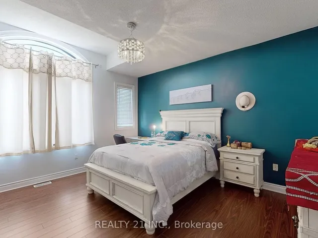 Additional image 30 of 44 Fogerty St