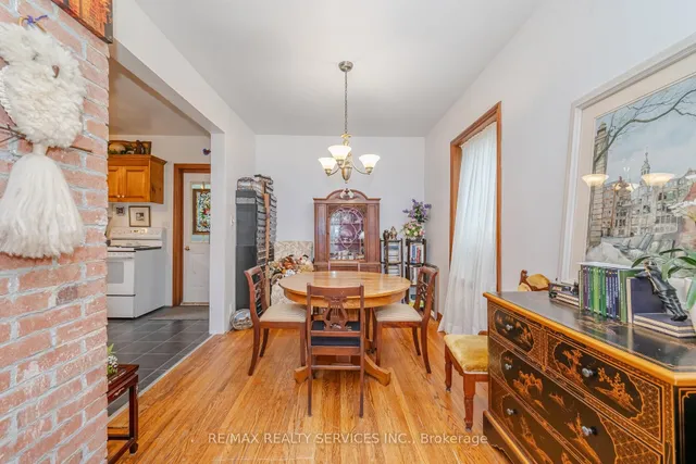 房产图片 7 - 24 Hillcrest Ave