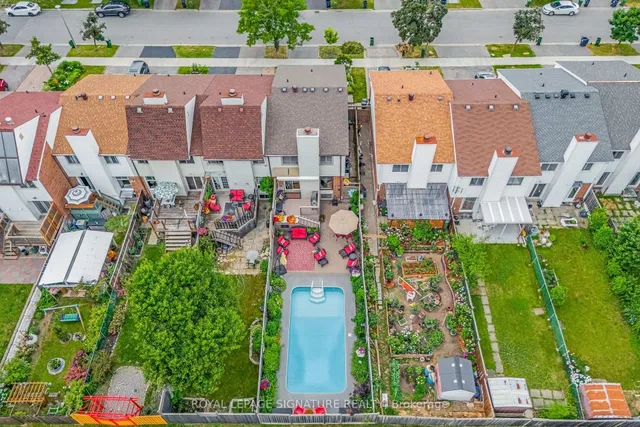 Additional image 29 of 66 Springhouse Sq