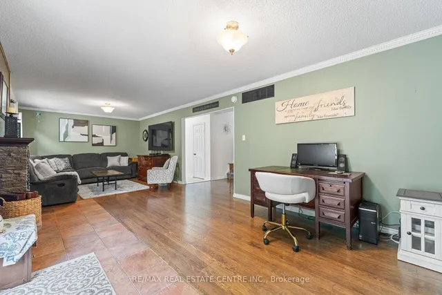 Additional image 25 of 30 Regentview Dr