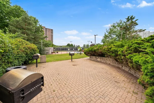 Additional image 34 of 5 Rowntree Rd Unit 407