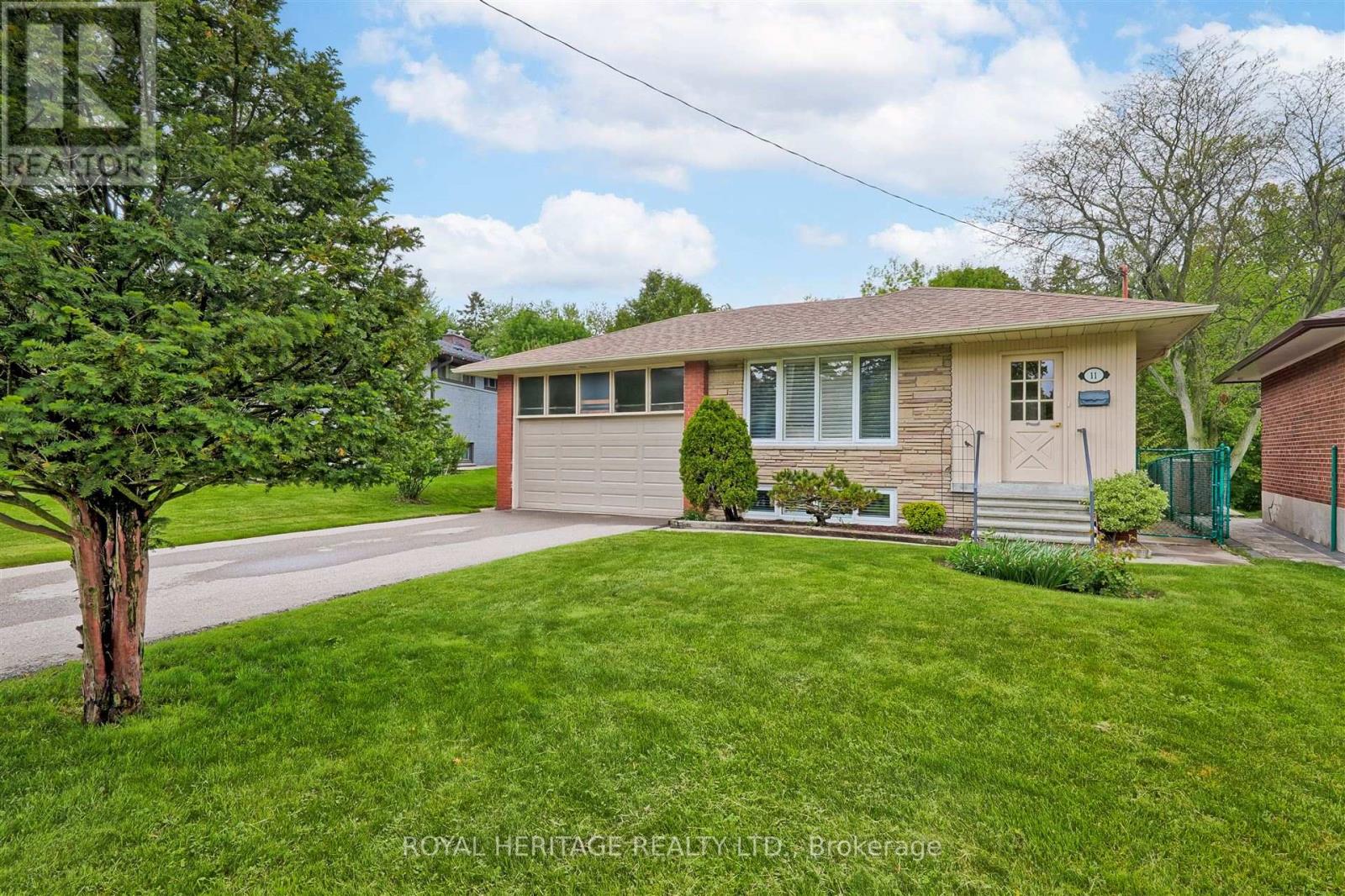11 ALPACA DRIVE|Toronto (Woburn), Ontario M1J2Z8
