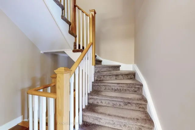 Additional image 28 of 315 Village Green Sq Unit 50