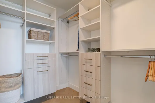 Additional image 19 of 8 Charlotte St Unit 1103