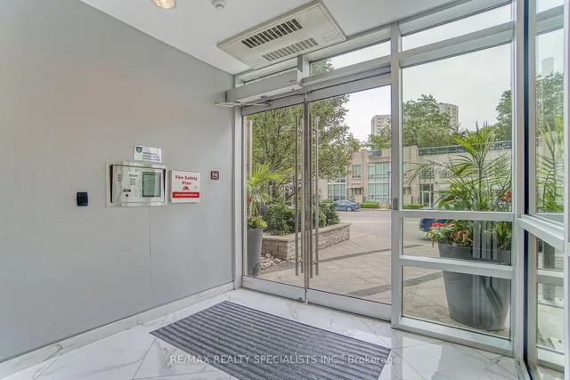 Additional image 5 of 80 Absolute Ave Unit 106