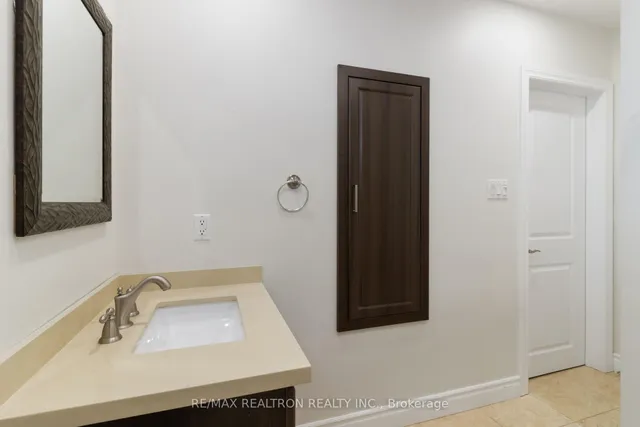 Additional image 21 of 44 Caracas Rd