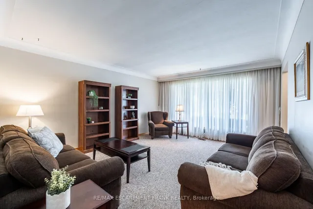 Additional image 8 of 6 DEAN Ave