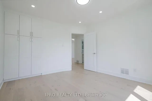 Additional image 19 of 1355 Pharmacy Ave