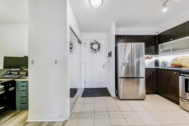 房产图片 13 - 275 约克兰路 Unit 1408