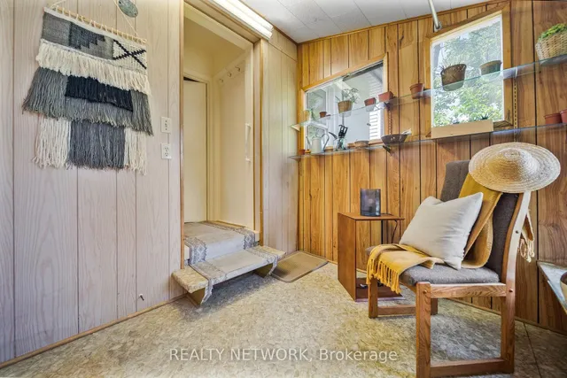 Additional image 31 of 549 Upper Wentworth St