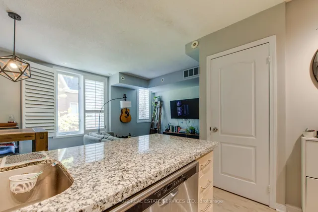 Additional image 7 of 29 canniff St Unit 411