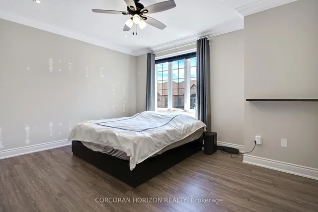 Additional image 35 of 258 Edgewater Cres Unit 8