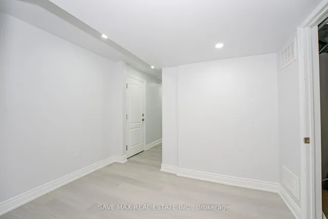 Additional image 42 of 49 Scotchmere Cres