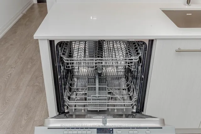 Additional image 13 of 286 Main St Unit 2604