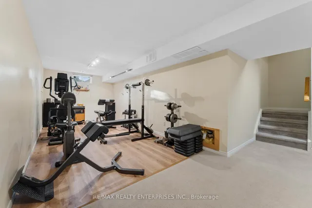 Additional image 33 of 724 Ashprior Ave