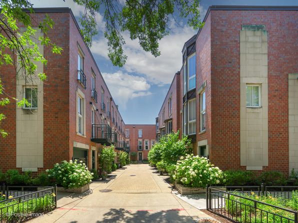 1125 W Newport Ave UNIT E, Chicago, IL 60657
