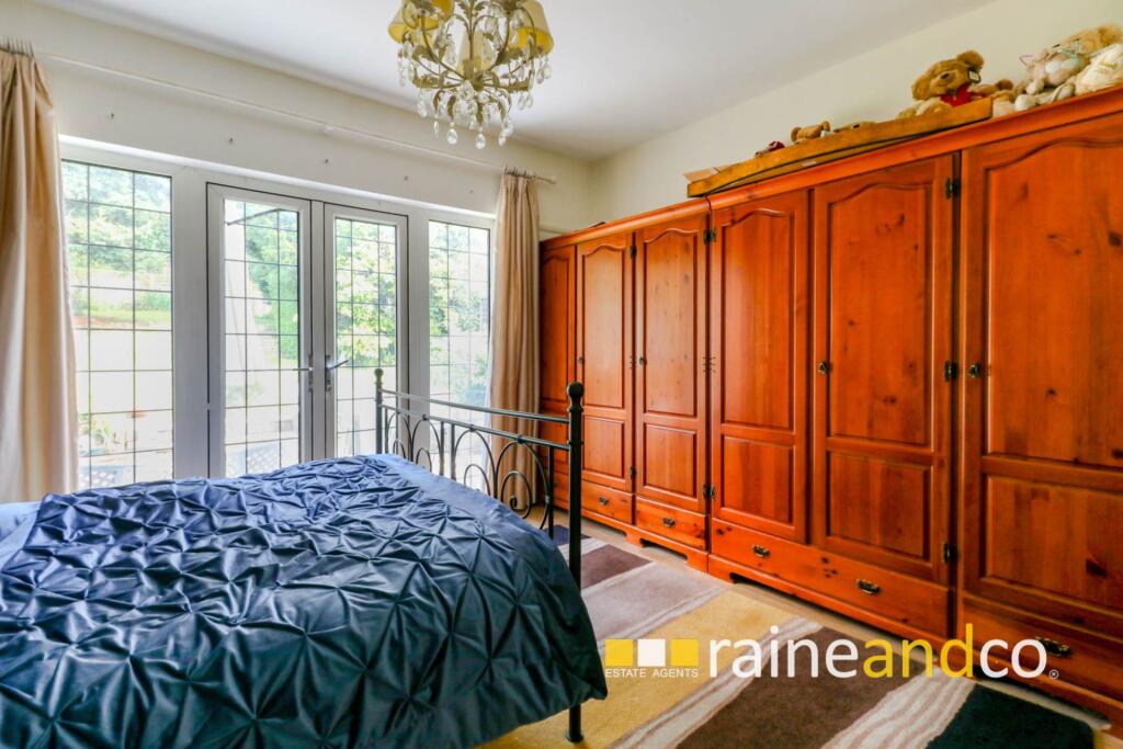 Additional image 8 of Georges Wood Road, Brookmans Park