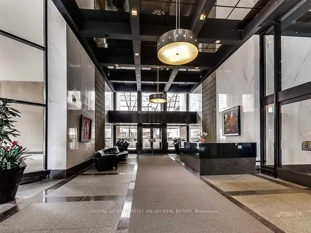 Additional image 33 of 33 Harbour Sq Unit 1421
