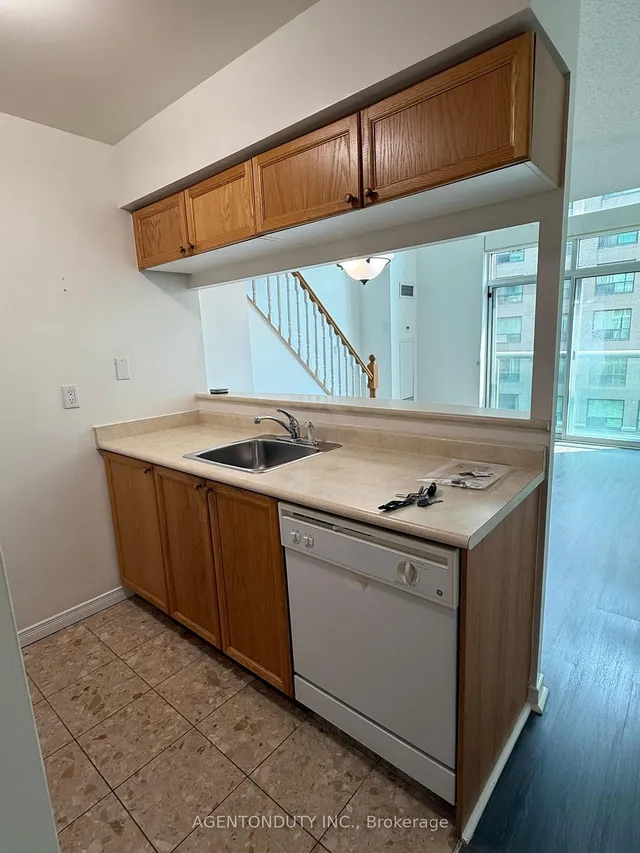 Additional image 5 of 109 Front St Unit 529