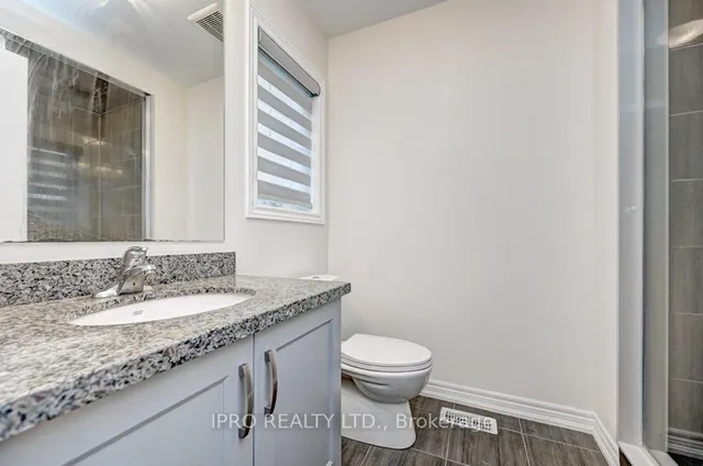 Additional image 36 of 624 Beckview Cres