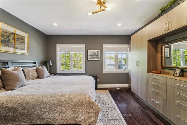 Additional image 17 of 361 Roehampton Ave