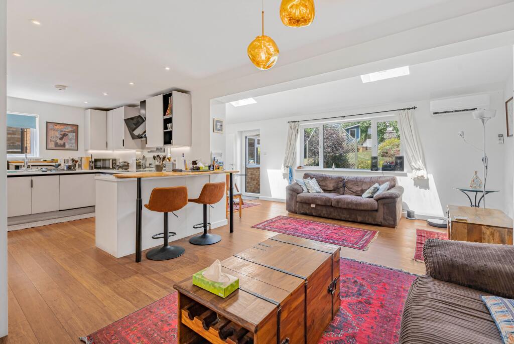 Additional image 2 of Sandpit Lane, St Albans, AL4