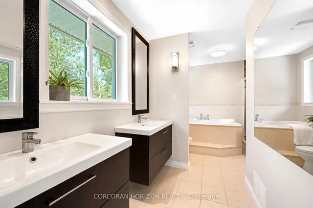 Additional image 23 of 8 Sunbridge Cres