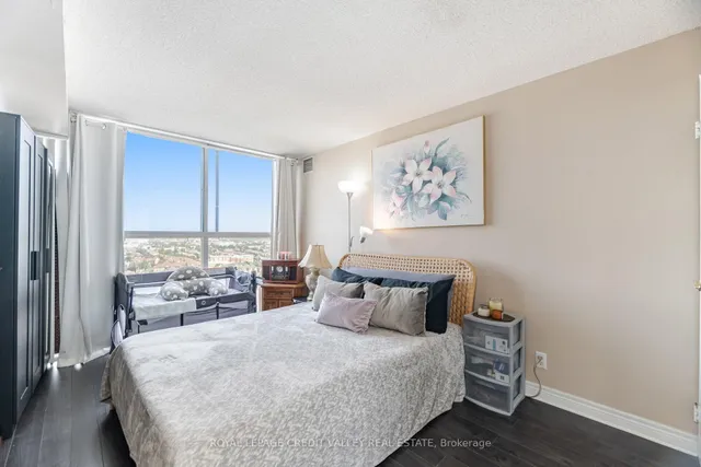 房产图片 15 - 25 Trailwood Dr 单元 2013