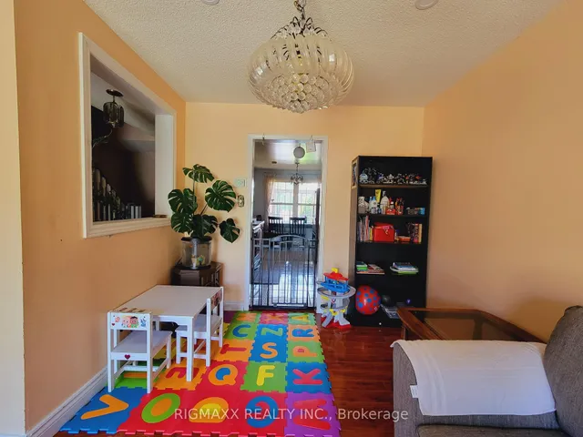 Additional image 18 of 21 Tulip Dr