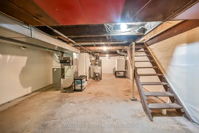 Additional image 20 of 26 Mars Ave