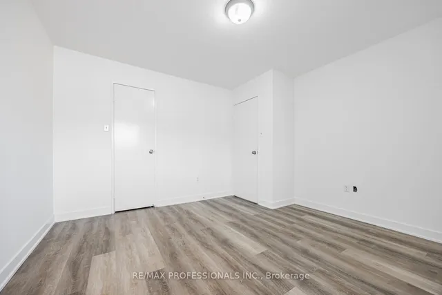 Additional image 18 of 50 Scarborough GolfClub Rd Unit 135