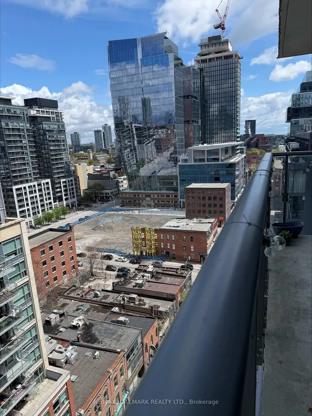 Additional image 13 of 39 SHERBOURNE St Unit 1508