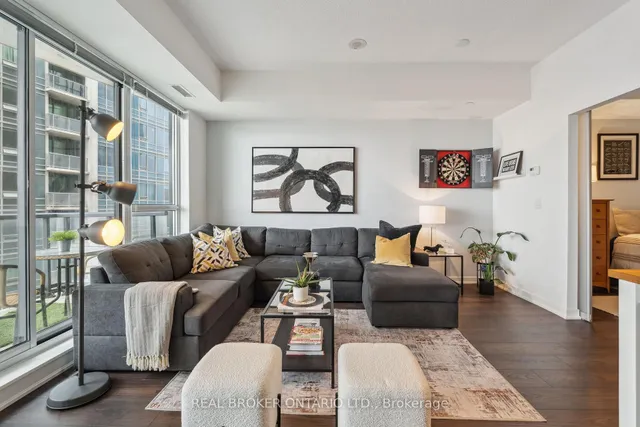 Additional image 13 of 51 East Liberty St Unit 1115