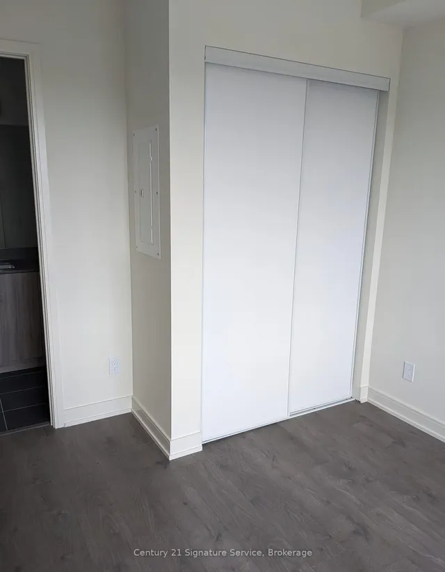 Additional image 7 of 8010 Derry Rd Unit 1004